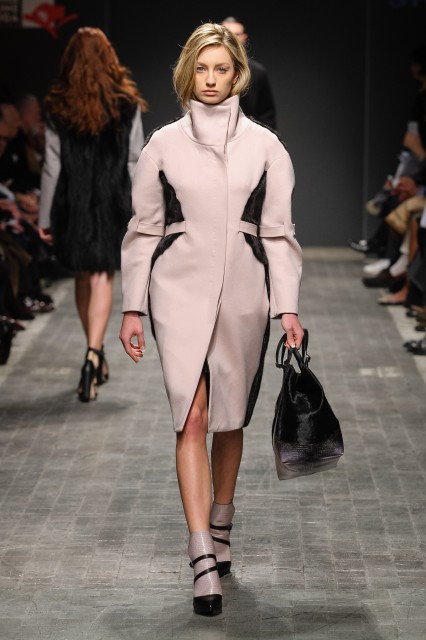 Saima Shakoor -MINDI (6)